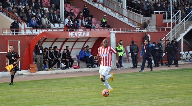 Amatör Futbolcu Süper Lig Golcülerini Geride Bıraktı