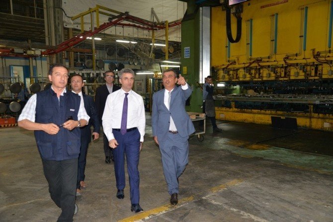 Bolu Valisi Aydın Baruş, Fabrikaları Ziyaret Ediyor