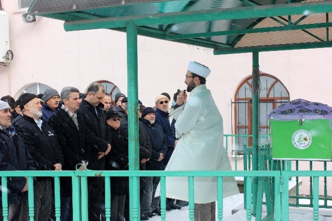 Oğlu Cenazesini Almayınca Devlet Sahip Çıktı