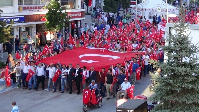 Bolu’da Teröre Lanet Yürüyüşü