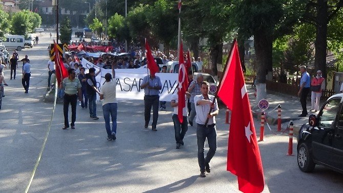 Bolu’da Şehit Ziya Sarpkaya’yı Anma Yürüyüşü