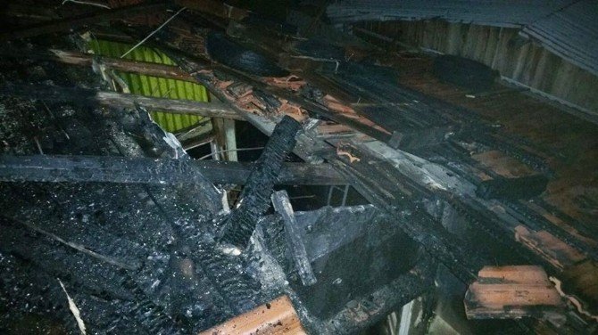 Kalorifer Kazanından Çıkan Kıvılcım Evi Yakacaktı