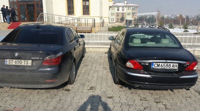 Bolu’da İki Lüks Otomobile El Konuldu
