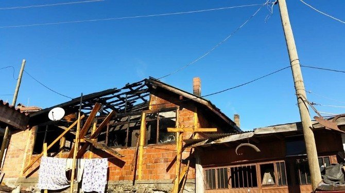 Bolu’da Ev Yangını