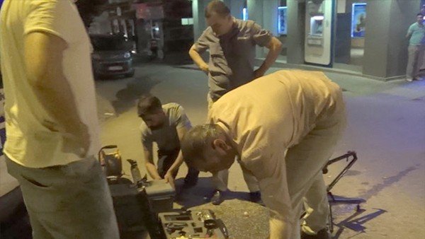 Bilecik’te Boş Koli Polis Ekiplerini Harekete Geçirdi