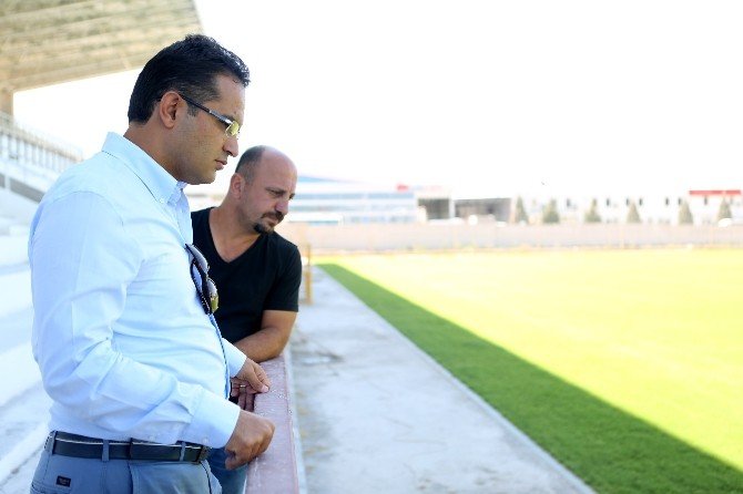 Doğanlar Şehir Stadı Hızla İlerliyor