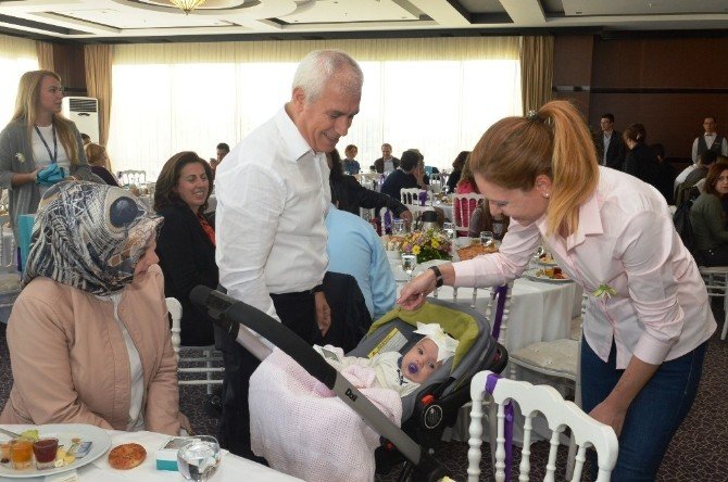 Başkan Bozbey, Nilüfer İsimli 165 Kişiyle Kahvaltıda Buluştu