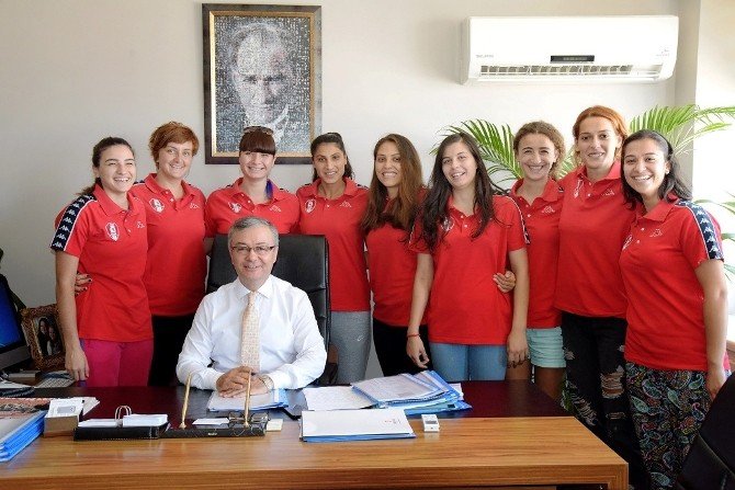 Anakent Spor’dan İmza Şov