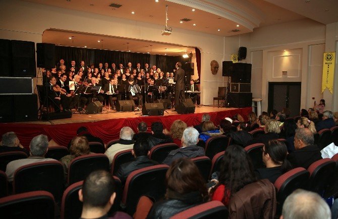 Buca’nın Dev Korosundan Dev Konser