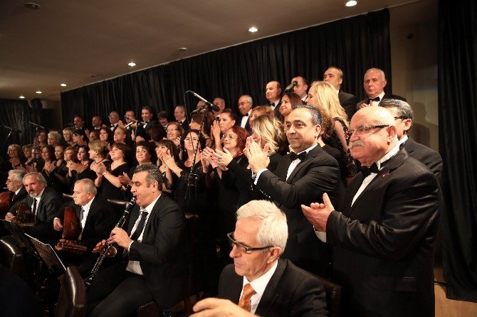 Buca’nın Dev Korosundan Dev Konser