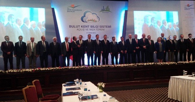 Bakan Güllüce: “Dünyanın 10 Büyük Ülkesinden Bir Tanesiyiz”