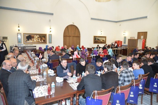 Gürcü Öğrencilerden Büyükşehir’e Ziyaret