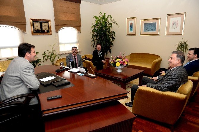 “Hamam Mantığından Kurtulmalıyız”