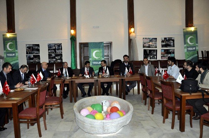 Btü’den Yeşilay’a Ziyaret