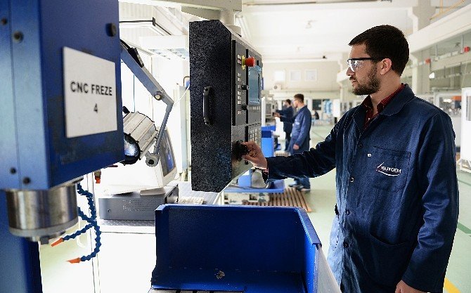 Butgem Ücretsiz Meslek Sahibi Yapıyor