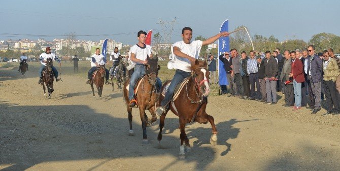 Rahvan Atları Koşusu’nda Ödüller Sahiplerini Buldu