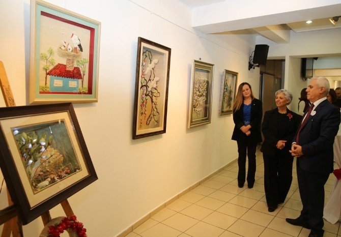 İpekböceği Kozasından Muhteşem Tablolar Yaptılar