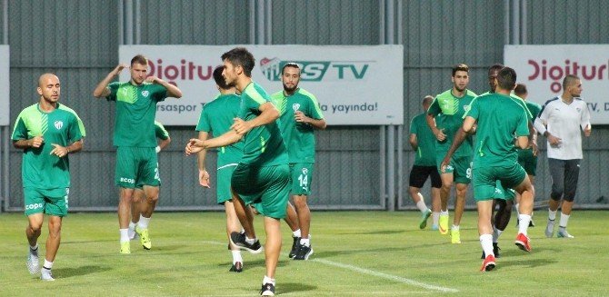 Dzsudzsak, İlk Antrenmanına Çıktı