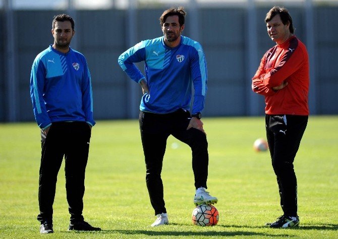 Bursaspor Cumhuriyet Bayramı İçin Dev Türk Bayrağı Açtı