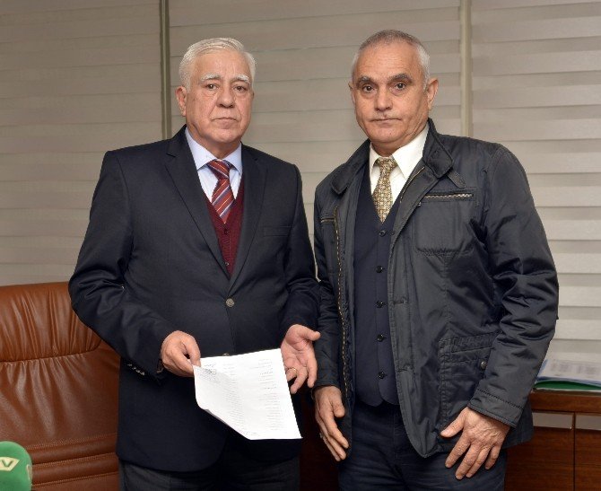 Bursaspor’da Başkan Adayları Listelerini Verdi