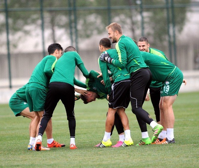 Bursaspor, Başakşehir’e Hazırlanıyor
