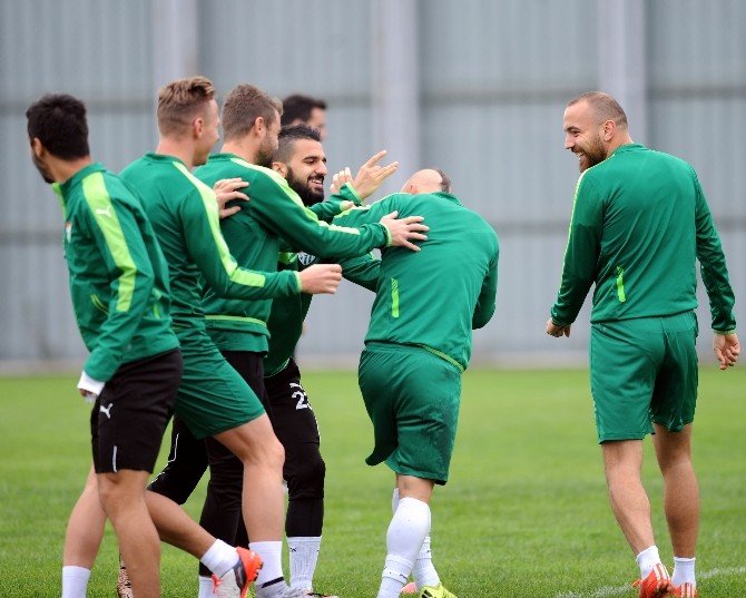 Bursaspor’dan Neşeli Antrenman