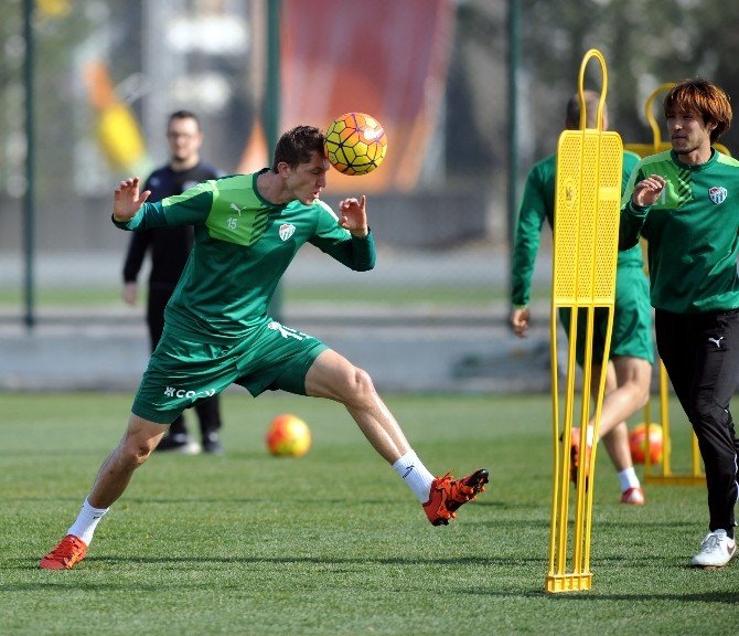 Bursaspor’da Hazırlıklar Sürüyor