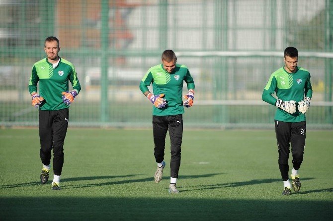 Bursaspor, Fenerbahçe Maçına Hazırlanıyor