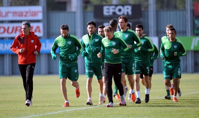 Bursaspor, Torku Konyaspor’a Bileniyor