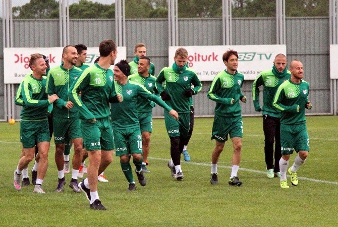 Bursaspor’da Galatasaray Mesaisi Başladı