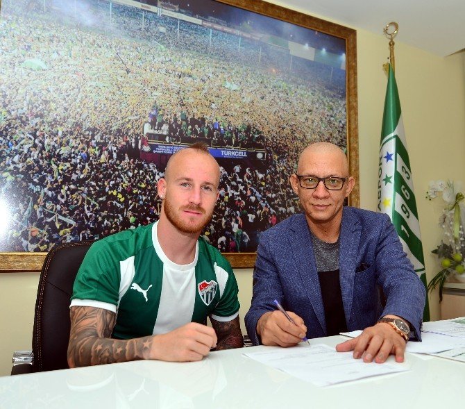 Bursaspor Stoch’a İmzayı Attırdı
