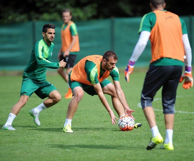 Bursaspor’un Yeni Sezon Hazırlıkları Aralıksız Devam Ediyor