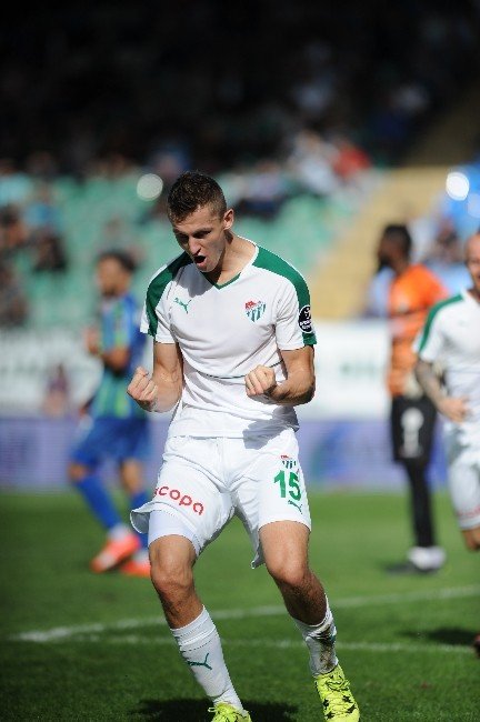 Necid’den 4’te 4