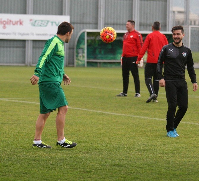 Batalla Bursaspor İle İlk Antrenmanına Çıktı