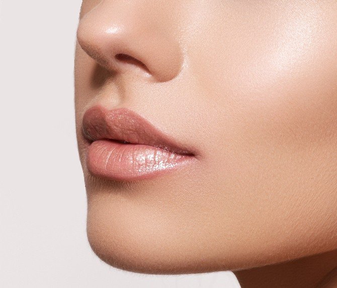 Dudak Küçültme Operasyonu İçin Afrika’dan Geliyorlar