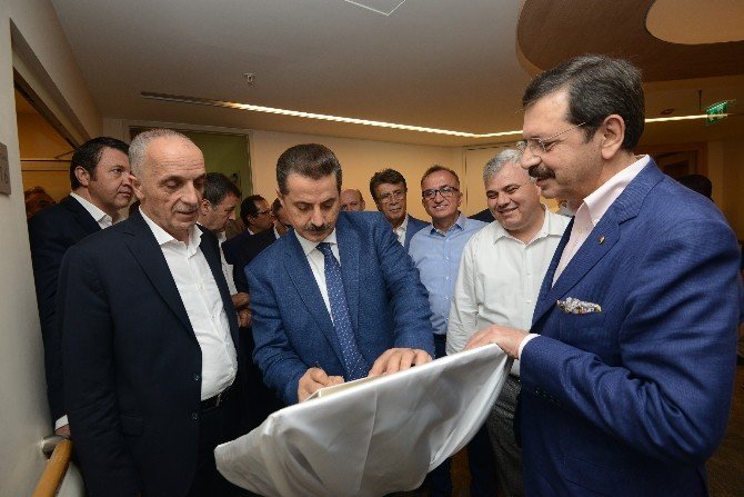 Bakan Çelik Ve Tobb Başkanı Hisarcıklıoğlu’ndan Burkay’a Ziyaret