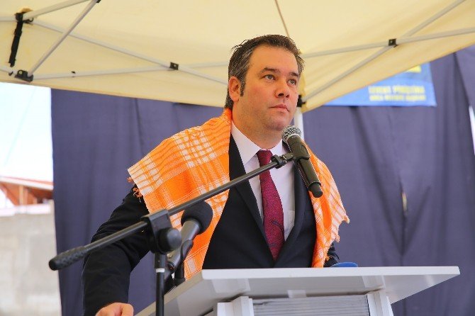 Başkan Levent Piriştina Aziz Kocaoğlu’nu Geçti