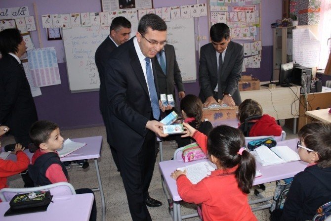 Çaycuma’da Öğrencilere Süt Dağıtıldı
