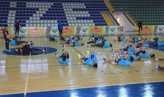 Çaykur Rizespor Salonda Çalıştı