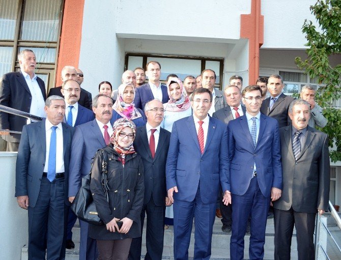 Başbakan Yardımcısı Cevdet Yılmaz Adilcevaz’a Geldi