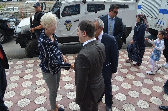 Abd Adana Başkonsolosu Ak Parti’yi Ziyaret Etti