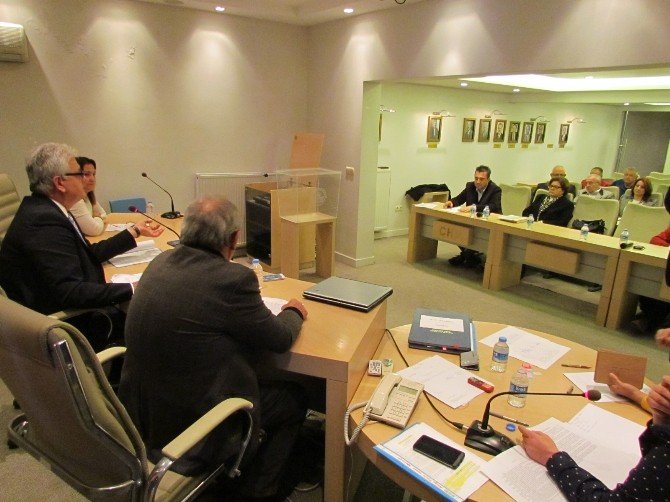 Çeşme Belediyesi’ne Yeni Logo