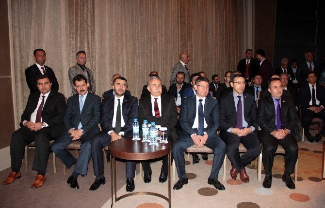 Bakan Sarı Adana’da