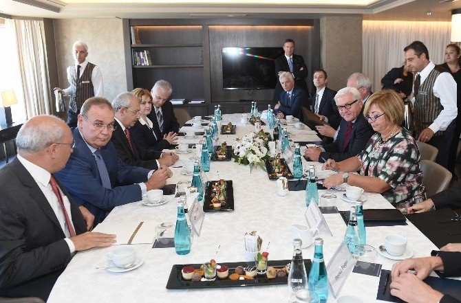 Kılıçdaroğlu, Almanya Dışişleri Bakanı Steınmeıer İle Görüştü