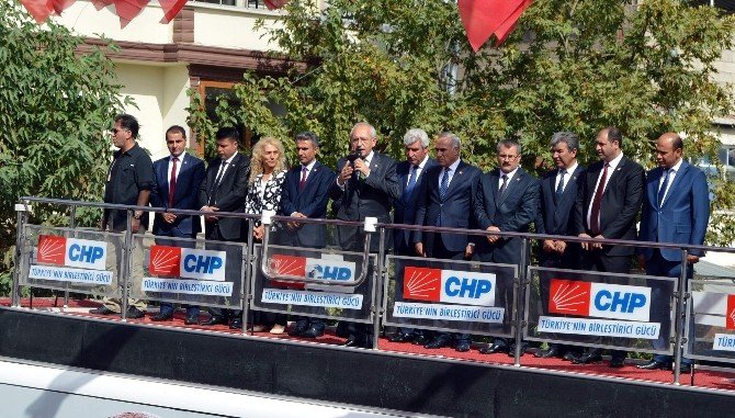 Kılıçdaroğlu, Besni Ve Gölbaşı İlçelerinde Partililere Hitap Etti