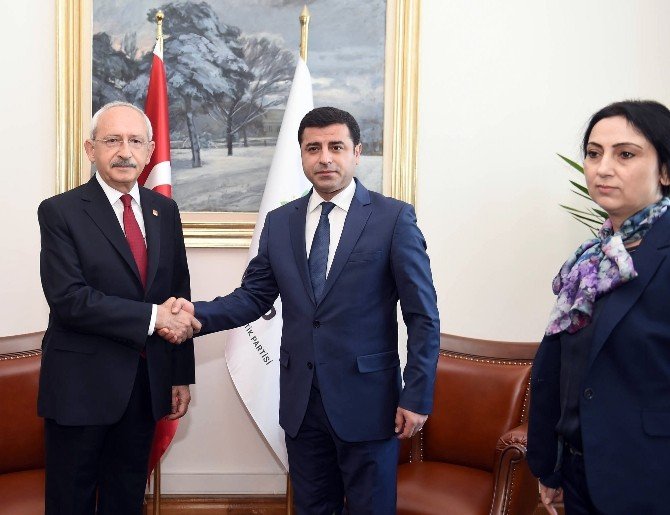 Kılıçdaroğlu-demirtaş Görüşmesi Başladı