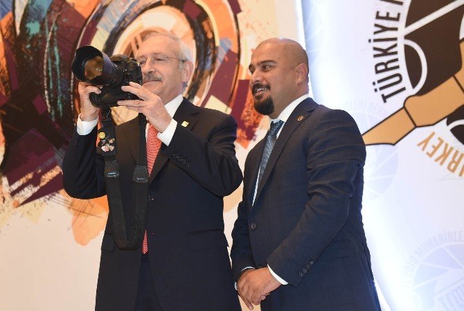 Chp Lideri Kılıçdaroğlu’ndan Gazeteci Ahmet Hakan’a Yönelik Saldırı Hakkında Açıklama