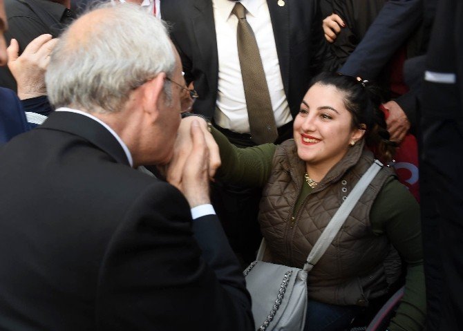 Kılıçdaroğlu: “Şu Anda Türkiye’de Ciddi Bir Yönetim Boşluğu Var”