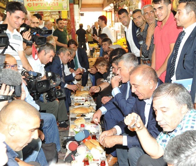 Chp Genel Sekreteri Tekin, Ulus Halini Ziyaret Etti