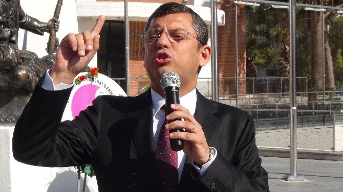 Chp’li Özel Alternatif Törende Konuştu:
